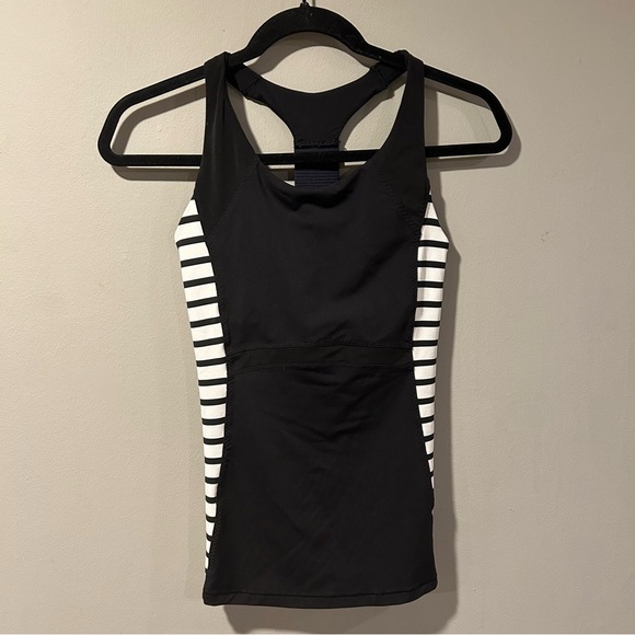 Athleta Ace Racer Back Tank Top Black White Stripes Tennis EUC XS - Picture 5 of 12